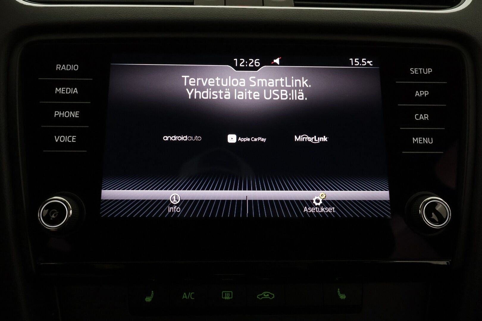 Skoda Octavia 2018 Combi 1,5 TSI Ambition DSG Autom. **Facelift / Vakkari / Lohko / Apple&Android / P.tutka** - Suomi-auto / Merkkihuollettu 