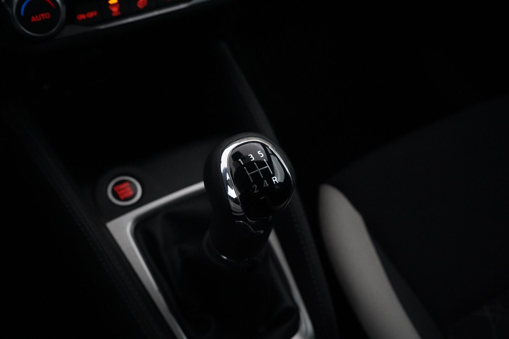 Nissan Micra 2018 1.0L 70 Acenta Comfort Pack 5M/T - Lohko | Vakkari | Keyless | BT | Suomi-Auto | Kahdet renkaat vanteilla | Juuri huollettu 