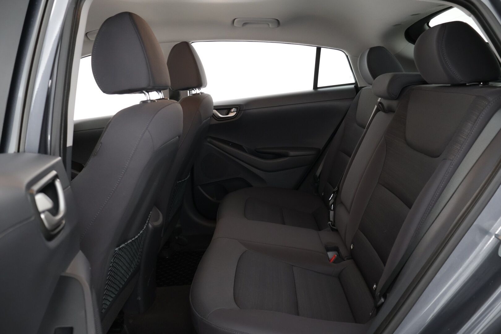 Hyundai IONIQ hybrid 2018 DCT Comfort *Suomi-auto / Adapt. vakkari / P.kamera / Lohko / Ohjauspyörän lämmitys!* - *Siisti / Continental Kitkat!*