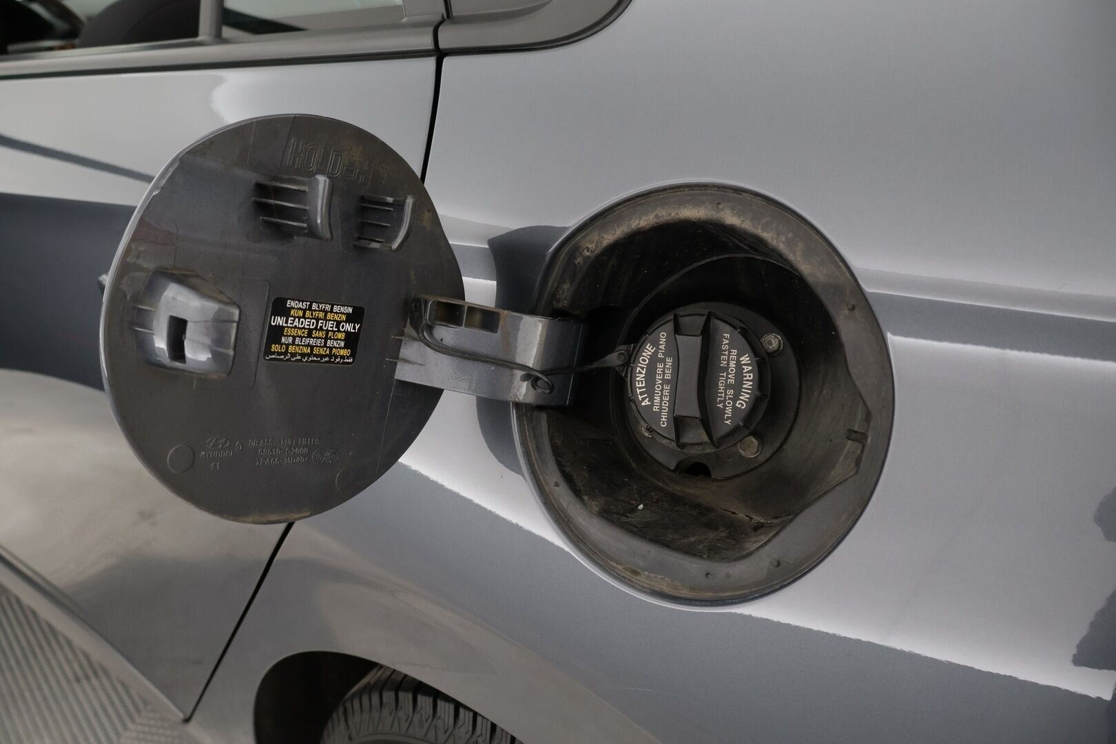 Hyundai IONIQ hybrid 2018 DCT Comfort *Suomi-auto / Adapt. vakkari / P.kamera / Lohko / Ohjauspyörän lämmitys!* - *Siisti / Continental Kitkat!*