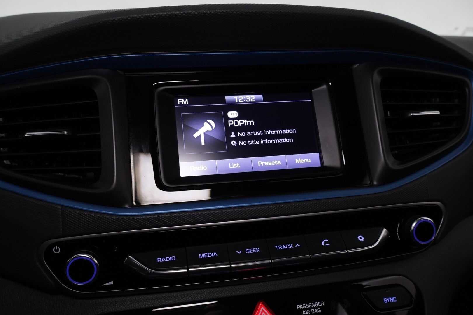 Hyundai IONIQ hybrid 2018 DCT Comfort *Suomi-auto / Adapt. vakkari / P.kamera / Lohko / Ohjauspyörän lämmitys!* - *Siisti / Continental Kitkat!*