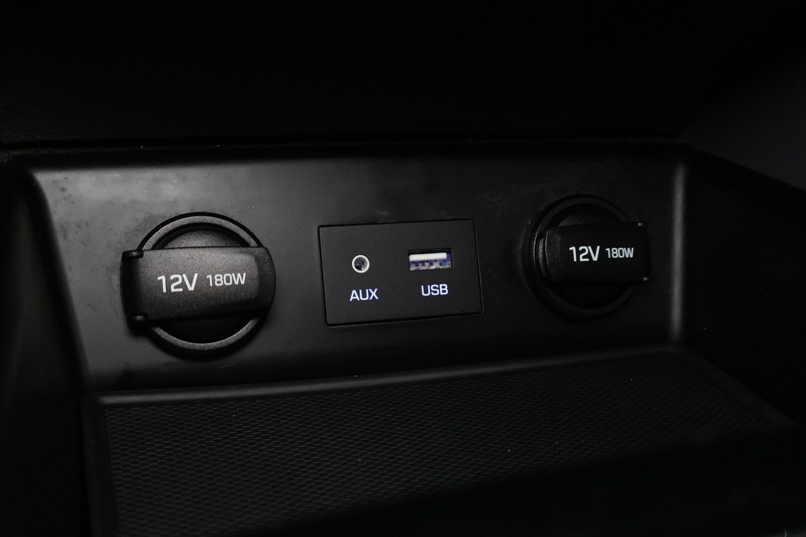 Hyundai IONIQ hybrid 2018 DCT Comfort *Suomi-auto / Adapt. vakkari / P.kamera / Lohko / Ohjauspyörän lämmitys!* - *Siisti / Continental Kitkat!*