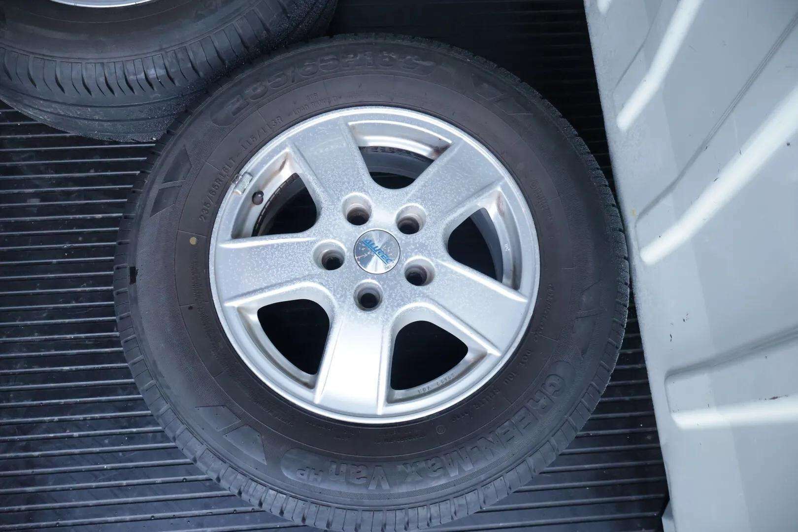 Peugeot Boxer 2018 335 L3H2 pitkä BlueHDi 130 *Suomiauto / Peruutuskamera / Vetokoukku / Webasto / Bluetooth / Vakkari* - * Maltilliset kilometrit! / Jakopää tehty 72tkm / Siistinä pidetty yksilö kaksilla renkailla * - HULLUT AVAJAISHULINAT KORKOTARJOUS 3,29 %