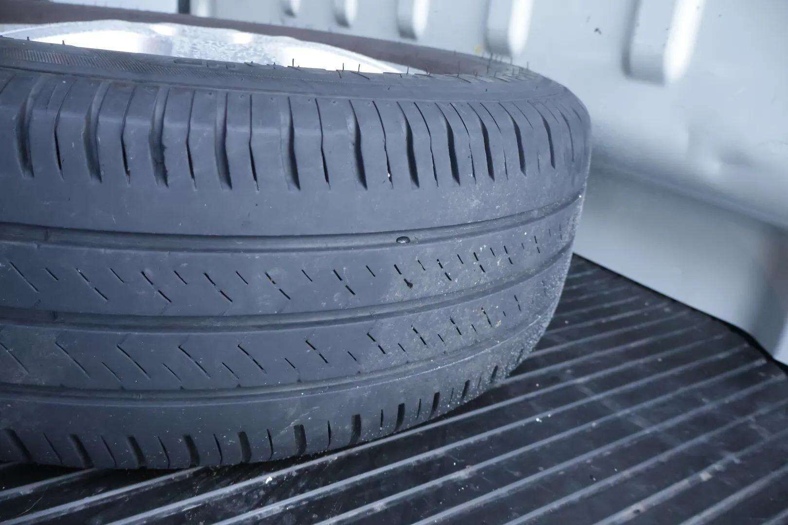 Peugeot Boxer 2018 335 L3H2 pitkä BlueHDi 130 *Suomiauto / Peruutuskamera / Vetokoukku / Webasto / Bluetooth / Vakkari* - * Maltilliset kilometrit! / Jakopää tehty 72tkm / Siistinä pidetty yksilö kaksilla renkailla * - HULLUT AVAJAISHULINAT KORKOTARJOUS 3,29 %