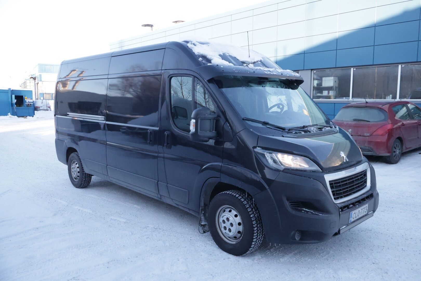 Peugeot Boxer 2018 335 L3H2 pitkä BlueHDi 130 *Suomiauto / Peruutuskamera / Vetokoukku / Webasto / Bluetooth / Vakkari* - *Maltilliset kilometrit! / Siistinä pidetty yksilö kaksilla renkailla*