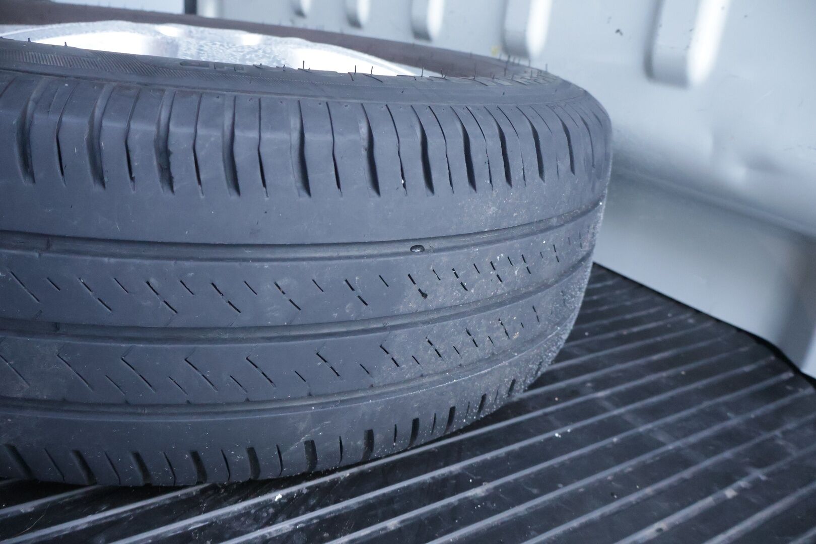 Peugeot Boxer 2018 335 L3H2 pitkä BlueHDi 130 *Suomiauto / Peruutuskamera / Vetokoukku / Webasto / Bluetooth / Vakkari* - *Maltilliset kilometrit! / Siistinä pidetty yksilö kaksilla renkailla*