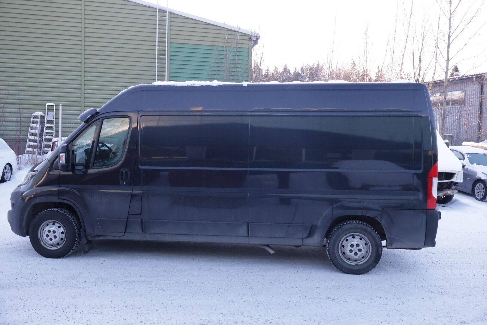 Peugeot Boxer 2018 335 L3H2 pitkä BlueHDi 130 *Suomiauto / Peruutuskamera / Vetokoukku / Webasto / Bluetooth / Vakkari* - *Maltilliset kilometrit! / Siistinä pidetty yksilö kaksilla renkailla*