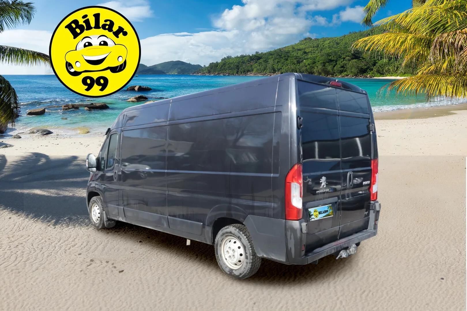 Peugeot Boxer 2018 335 L3H2 pitkä BlueHDi 130 *Suomiauto / Peruutuskamera / Vetokoukku / Webasto / Bluetooth / Vakkari* - * Maltilliset kilometrit! / Jakopää tehty 72tkm / Siistinä pidetty yksilö kaksilla renkailla * - HULLUT AVAJAISHULINAT KORKOTARJOUS 3,29 %