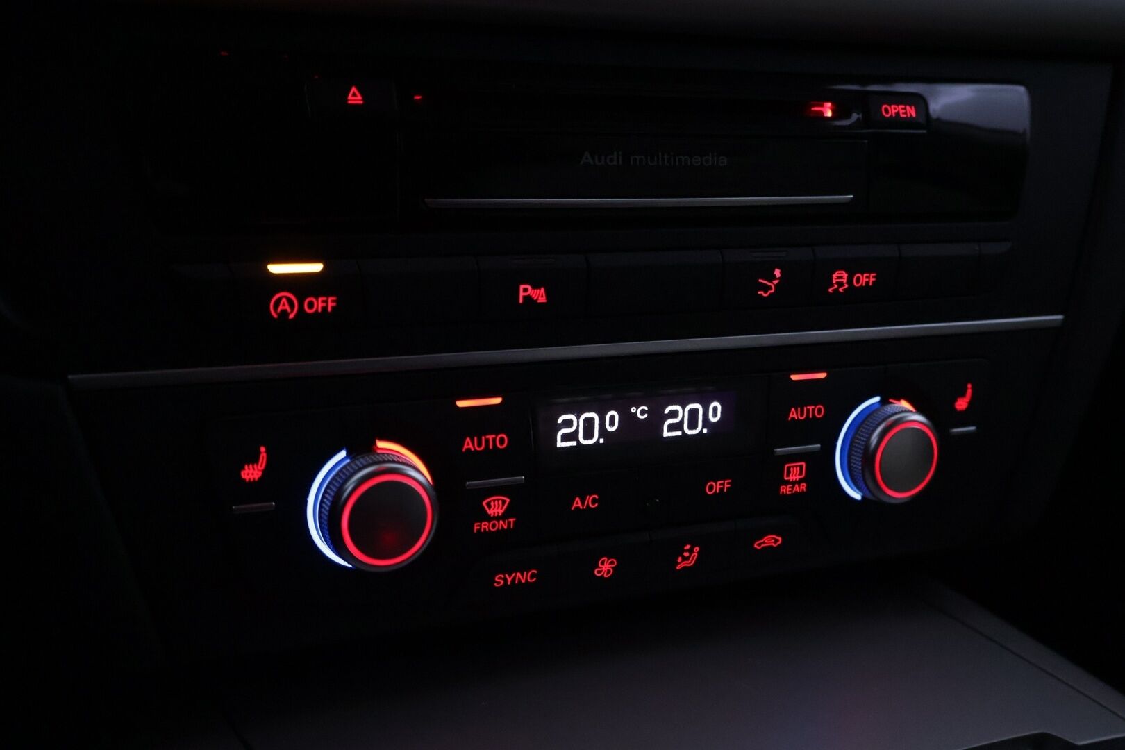 Audi A7 2015 3,0 V6 TDI 160 kW quattro S tronic - Facelift | Webasto | ACC | Led | Peruutuskamera | MMI-Navi | RS7-Look | Bose