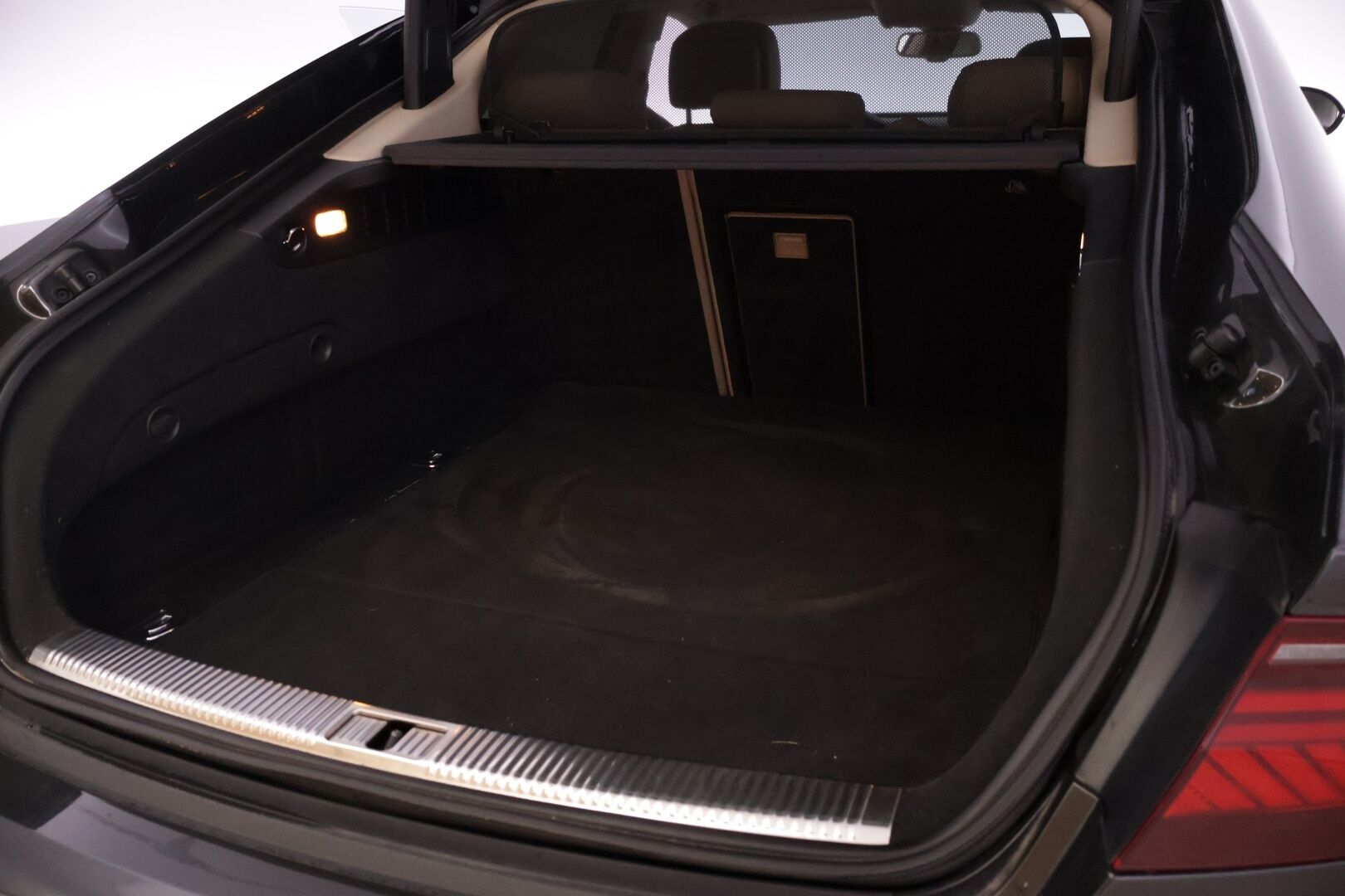 Audi A7 2015 3,0 V6 TDI 160 kW quattro S tronic - Facelift | Webasto | ACC | Led | Peruutuskamera | MMI-Navi | RS7-Look | Bose