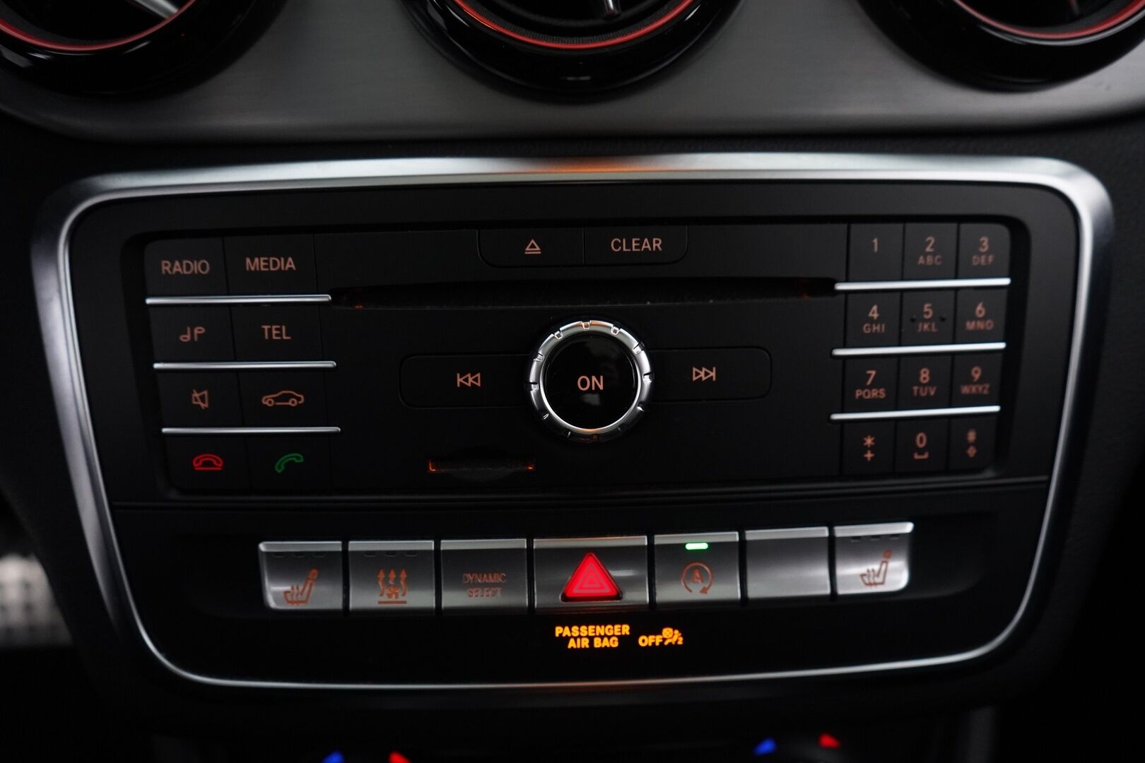 Mercedes-Benz CLA 2018 220 d 4Matic A Business AMG * ACC / Webasto / Koukku / Harman&Kardon / Kamera / Panorama* - AMG / Juuri katsastettu / 1200€ huolto juuri tehty! / SUPER VARUSTEET!