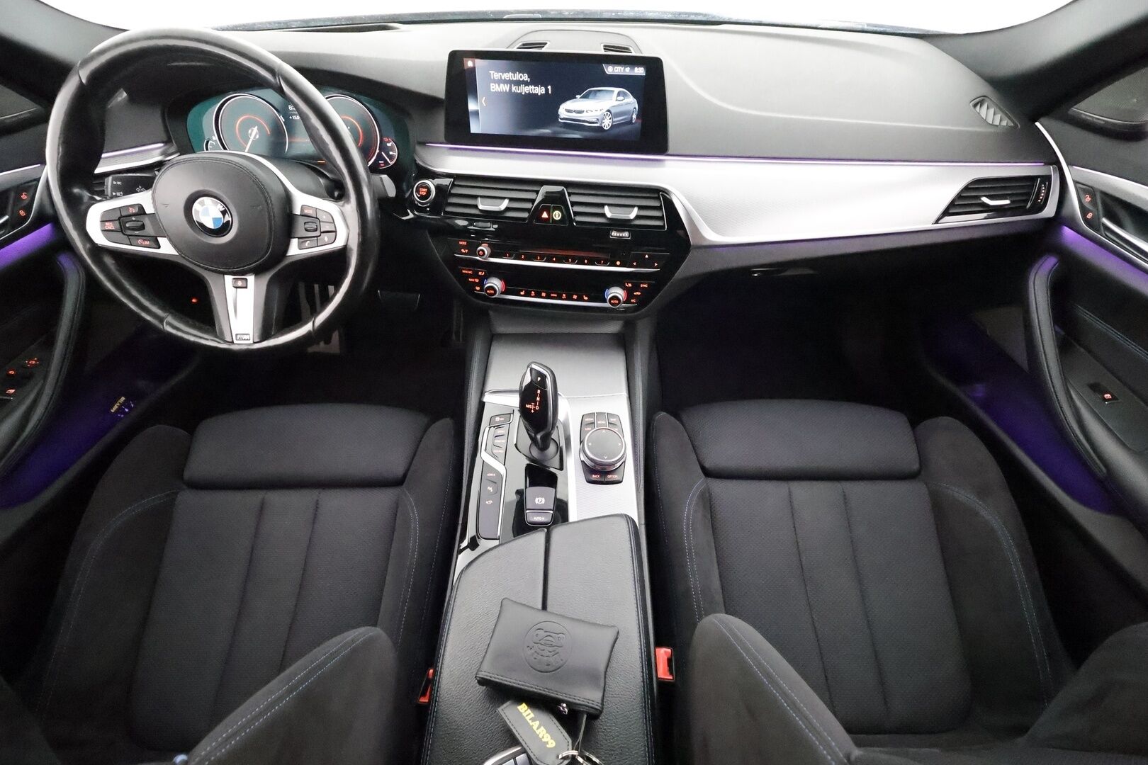 BMW 530 2018 G30 Sedan 530e A iPerformance Launch Edition - | Vakkari | Adapt. LED | Osasähköt | H/K | 360-Kamera | Sporttipenkit | Lämmitettävä ohjauspyörä | HUD | Navi | Suomi-auto | Kahdet Renkaat |