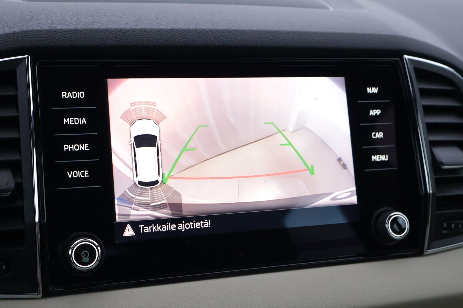 Skoda Karoq 2018 1,5 TSI Exclusive DSG Autom. - | Canton | Panoraama | Adaptiivinen vakionopeudensäädin | Nahkasisusta | Muistipenkki | Webasto | Keyless go & access | Lämmitettävä ratti ja tuulilasi | 