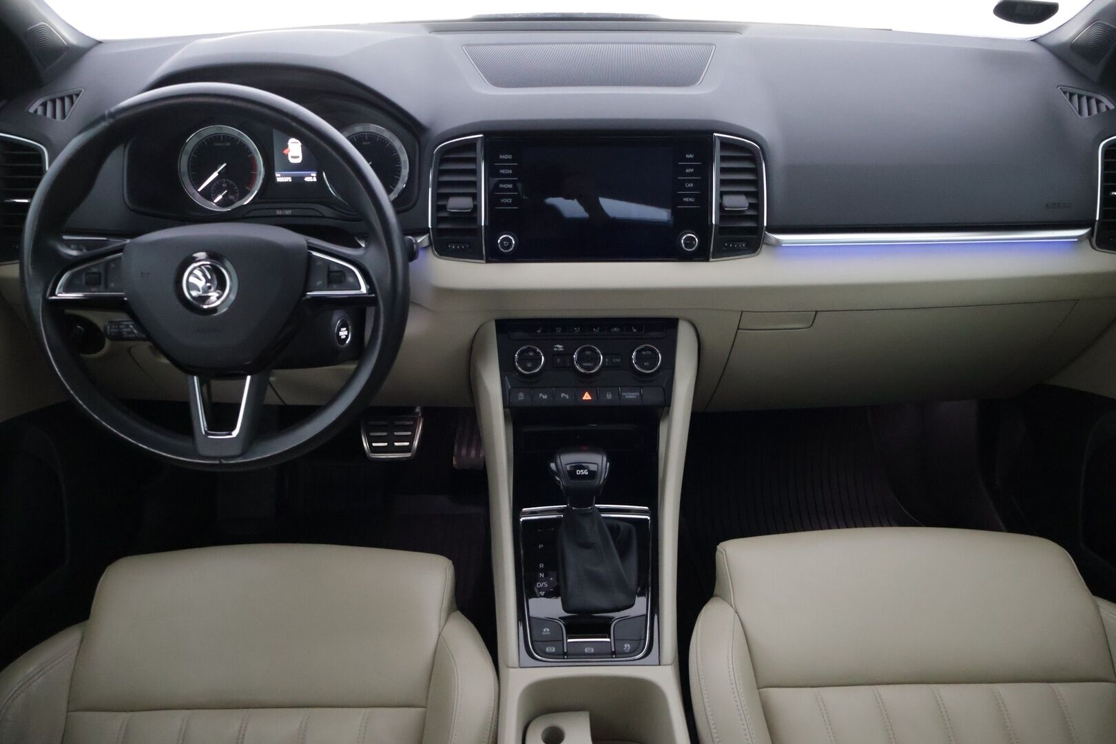 Skoda Karoq 2018 1,5 TSI Exclusive DSG Autom. - | Canton | Panoraama | Adaptiivinen vakionopeudensäädin | Nahkasisusta | Muistipenkki | Webasto | Keyless go & access | Lämmitettävä ratti ja tuulilasi | 