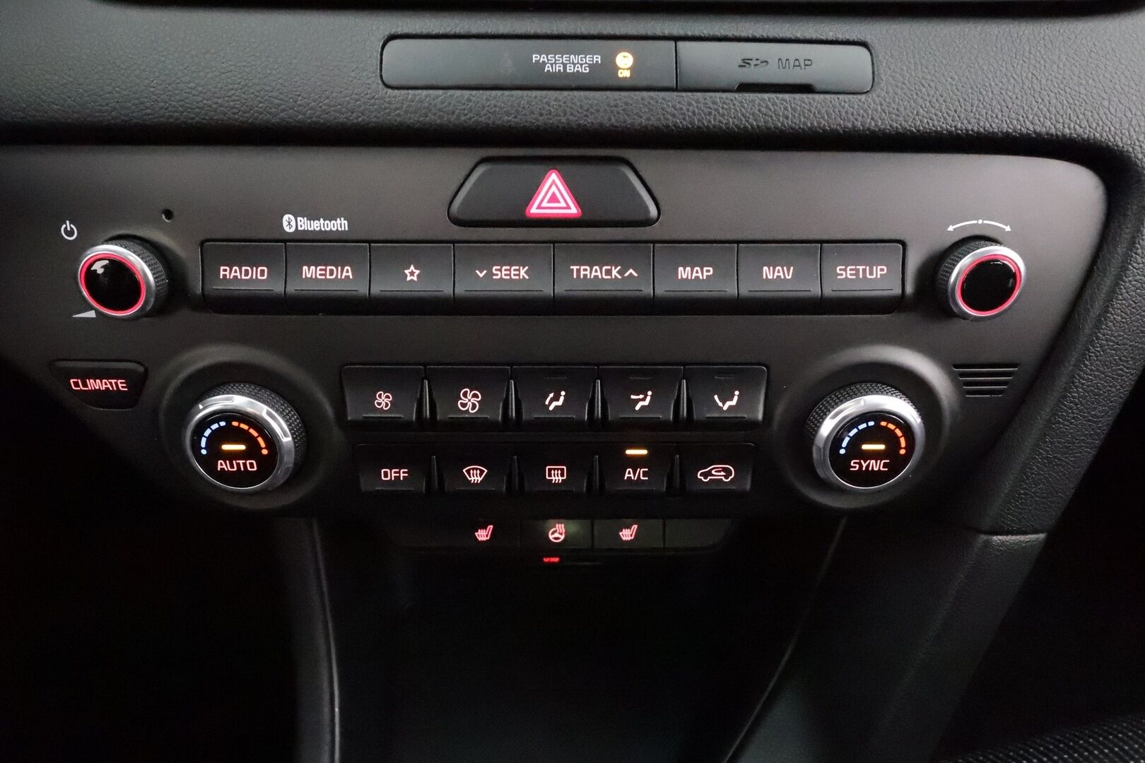 Kia Sportage 2019 1,6 CRDi ISG AWD EX DCT A/T EcoDynamics * Webasto / Koukku / P.Kamera / LED / Navi / Keyless * - Suomi-auto / Kahdet renkaat aluvanteilla