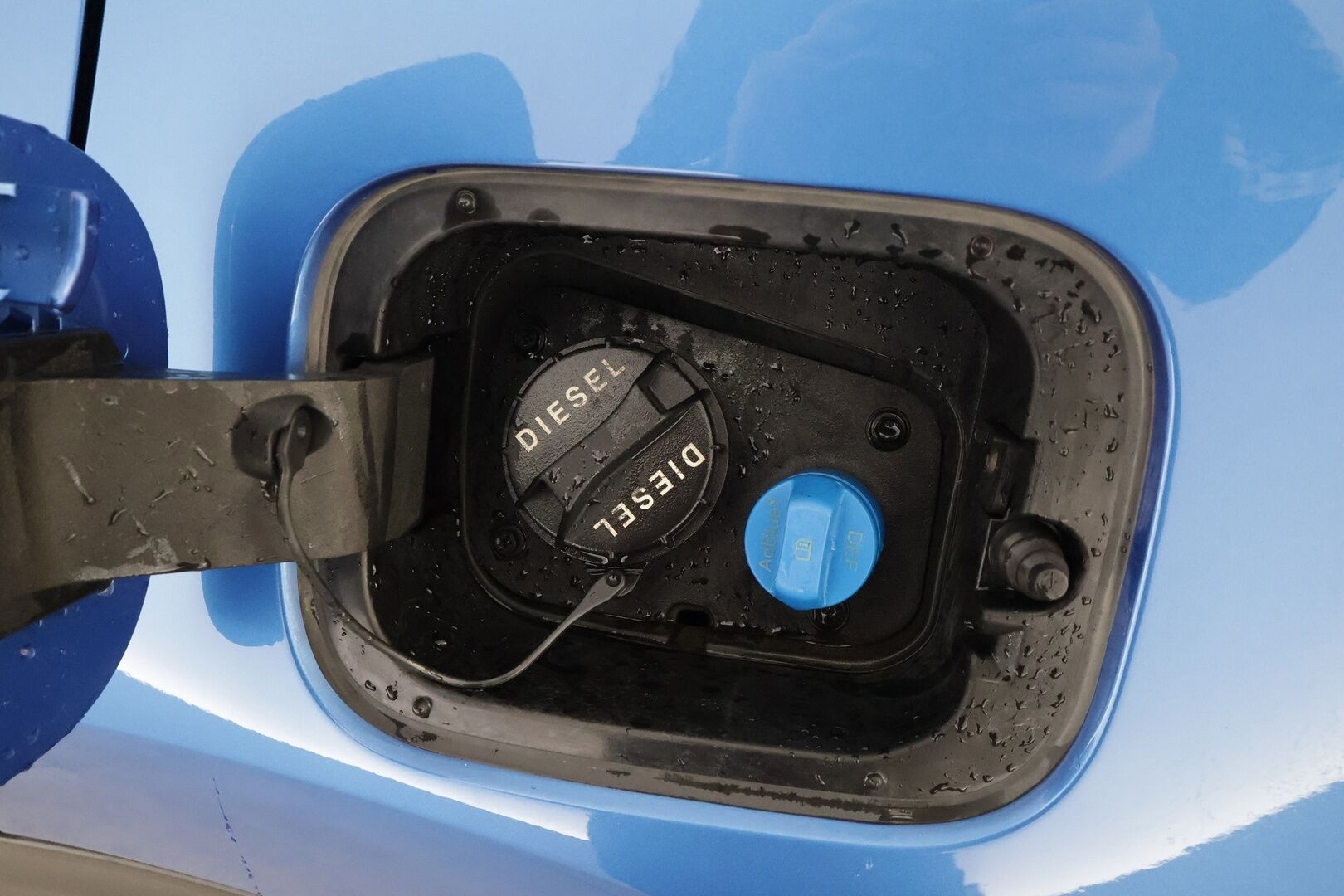 Kia Sportage 2019 1,6 CRDi ISG AWD EX DCT A/T EcoDynamics * Webasto / Koukku / P.Kamera / LED / Navi / Keyless * - Suomi-auto / Kahdet renkaat aluvanteilla