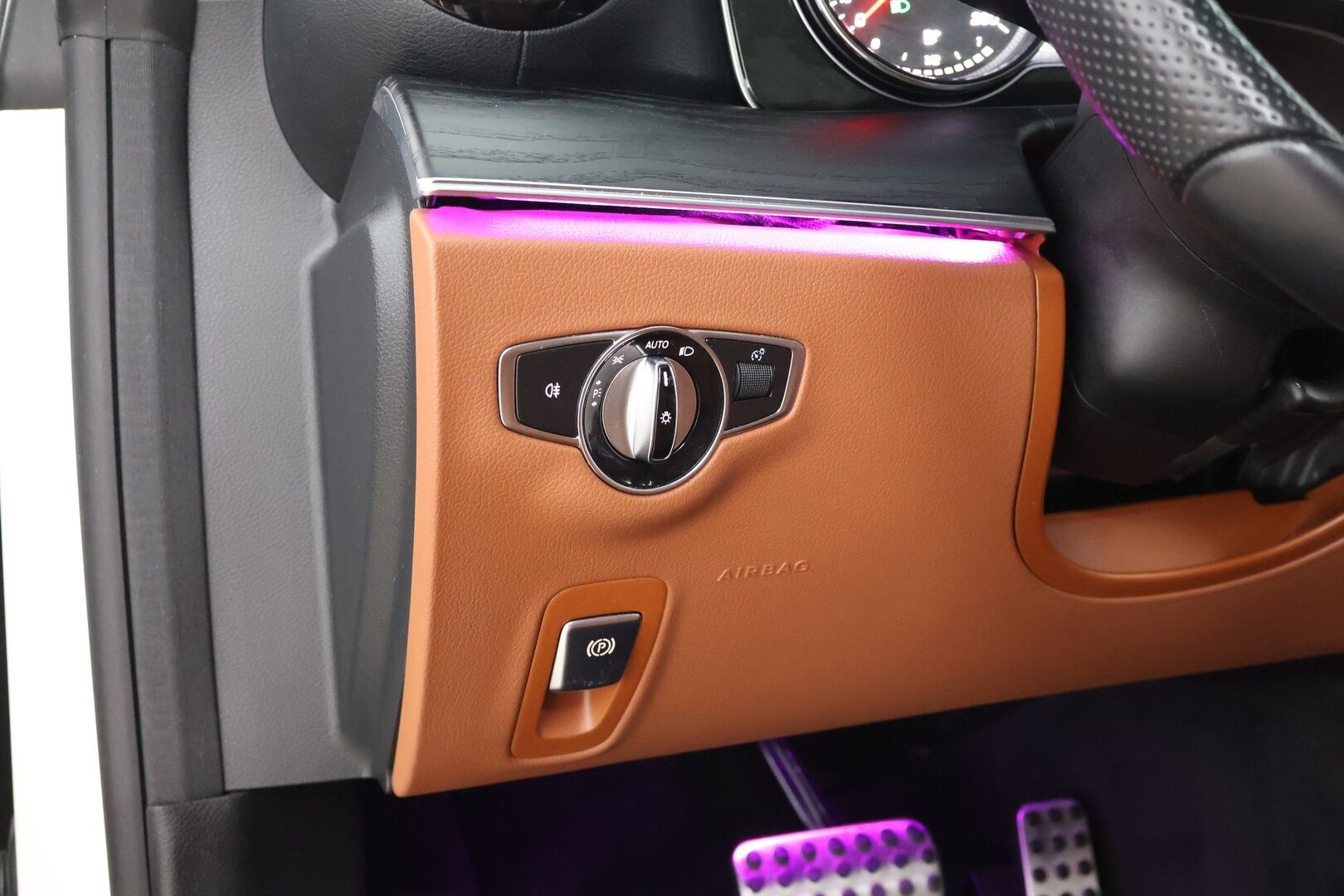 Mercedes-Benz E 2018 220 d A Coupé 9G AMG - | Distronic+ | Burmester | Webasto | Kattoluukku | P-Kamera | Night -paketti | Ambient | LED High Perf