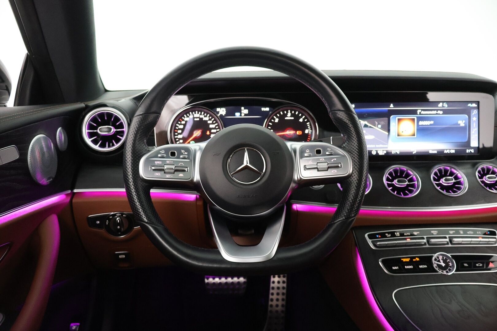 Mercedes-Benz E 2018 220 d A Coupé 9G AMG - | Distronic+ | Burmester | Webasto | Kattoluukku | P-Kamera | Night -paketti | Ambient | LED High Perf