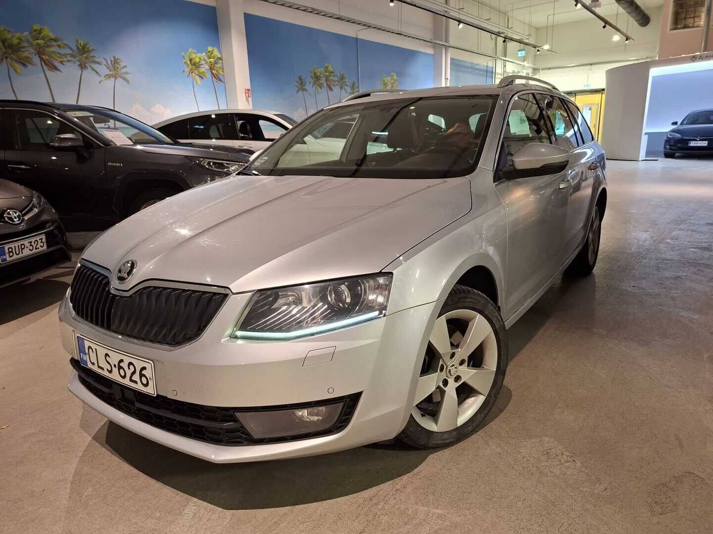 Skoda Octavia 2017 Combi 2,0 TDI 184 4x4 Style DSG Autom. - | ACC | Webasto | Canton | Koukku | P.Kamera | Autom.Pitkät |