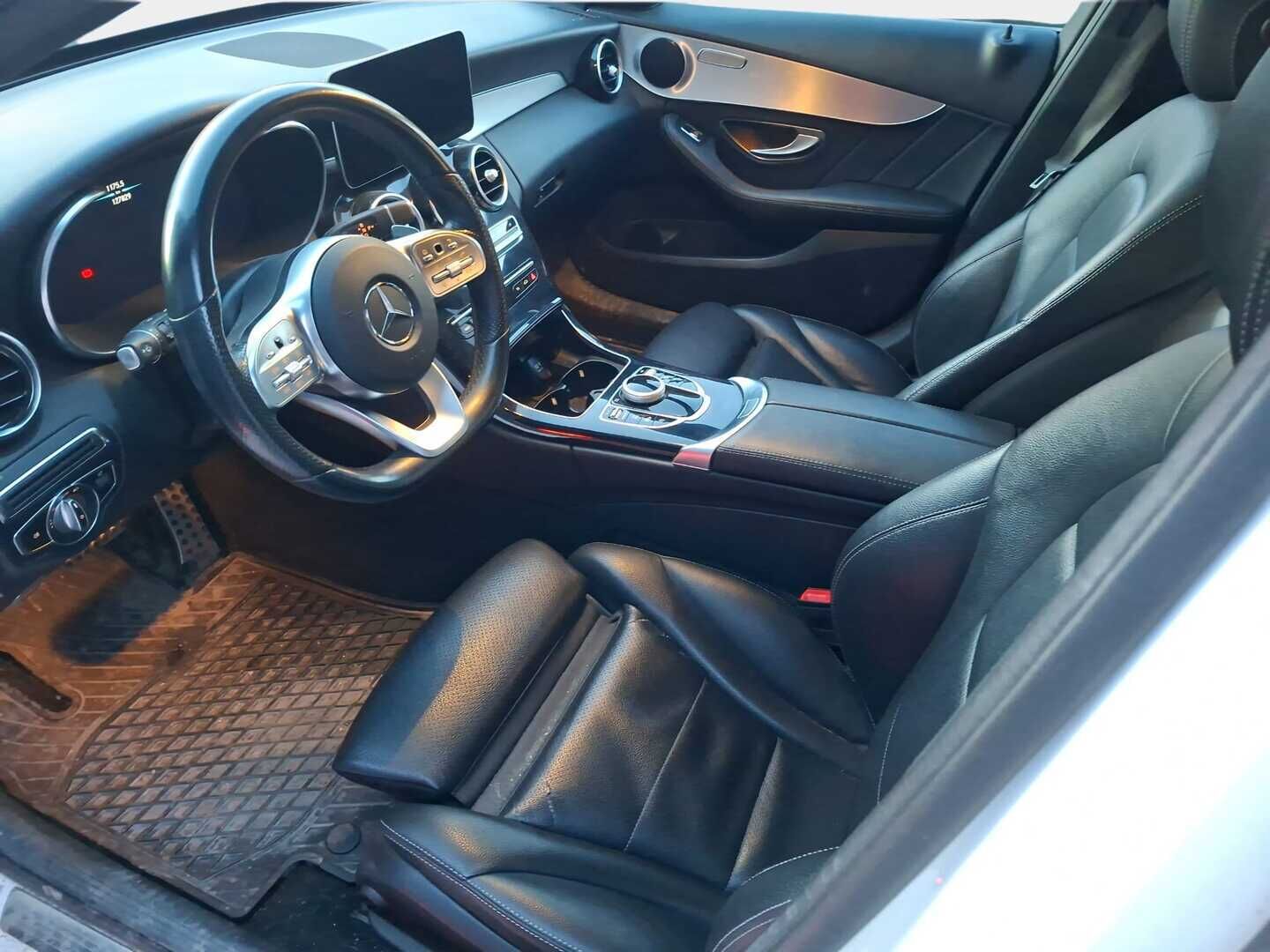 Mercedes-Benz C 2018 180 T A Business AMG / Nahkasisusta / Multibeam LED / Sähköpenkit / Puhdas bensa