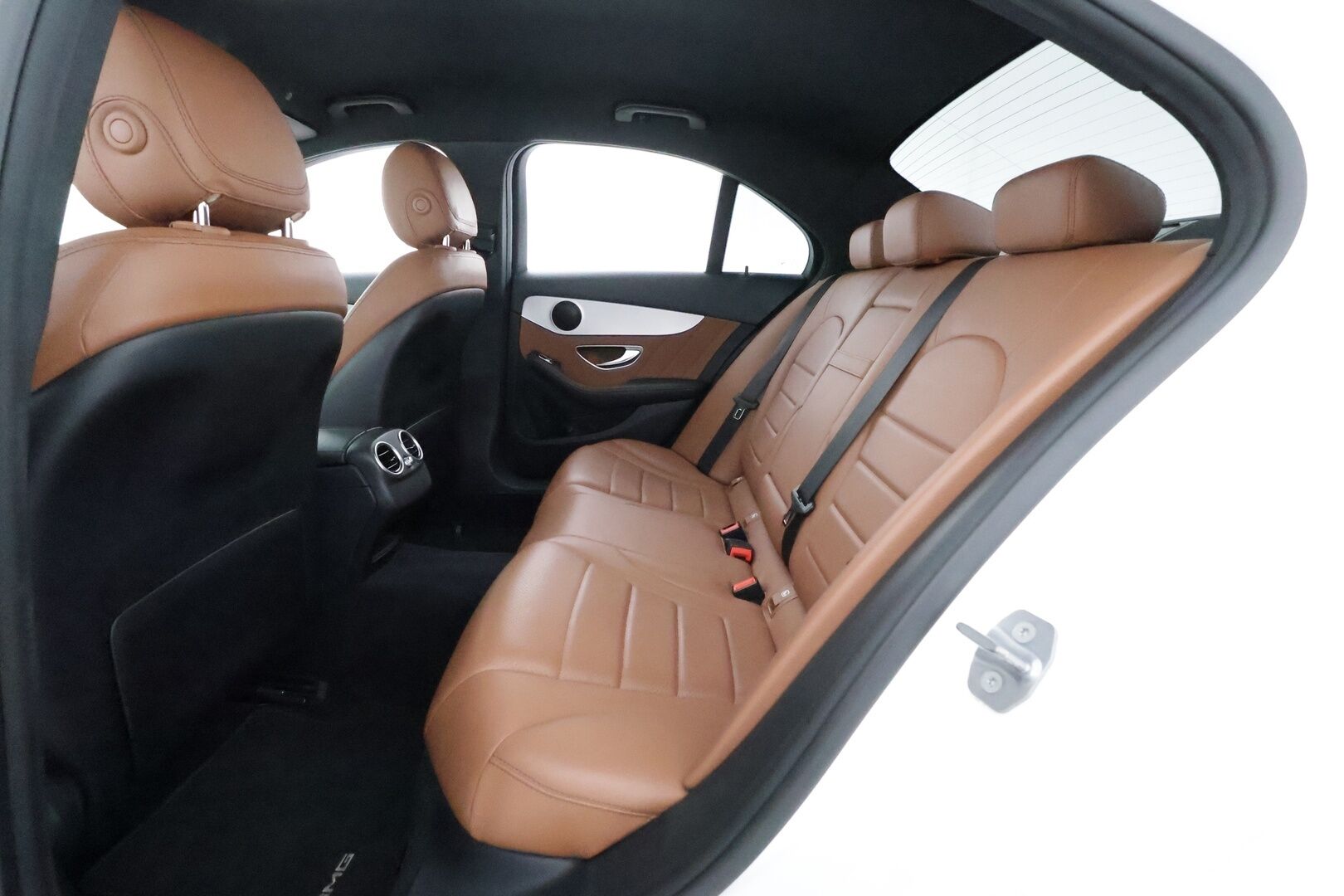 Mercedes-Benz C 2019 180 A Business AMG **Facelift / Digimittaristo / Night-paketti / Ruskeat sporttinahat / P.kamera** - Suomi-auto / LED High Performance / Navi