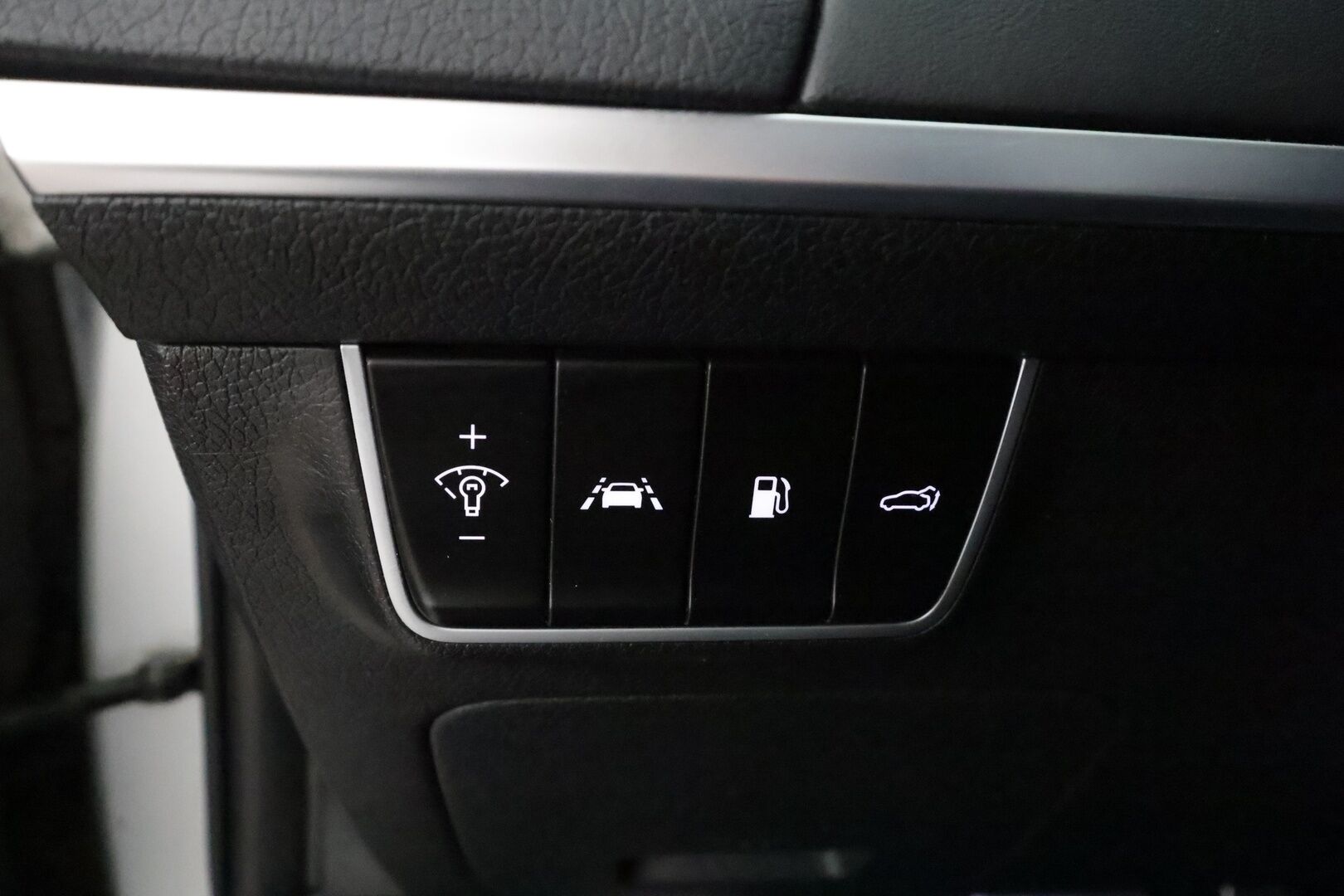 Kia Stinger 2020 2,2 CRDi SCR RWD GT-Line Edition A/T - Adapt.Vakkari | HUD | Ilmastoidut Nahat | Peruutuskamera | KeylessGo | LED | Muistipenkki | Suomiauto | Lohko & Sisäpistoke | Merkkihuollettu 
