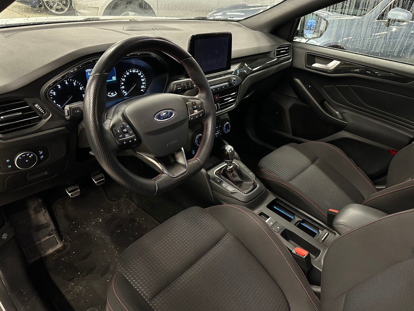 Ford Focus 2018 1,0 EcoBoost 125hv M6 ST-Line 5-ovinen - * Juuri saapunut! *