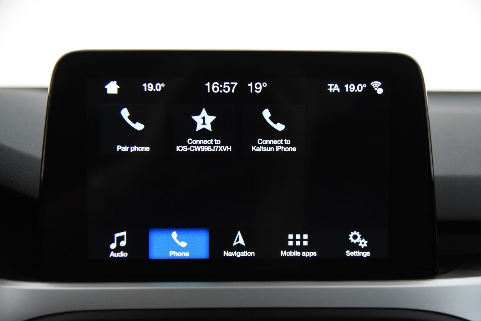 Ford Focus 2018 1,0 EcoBoost 125 hv M6 Trend 5-ovinen  / Kaistavahti / Vakkari / Ratinlämmitys / Tutkat / Apple&Android - Facelift malli! / Siisti Suomi-auto kaksilla hyvillä renkailla! / Ketju vaihdettu!