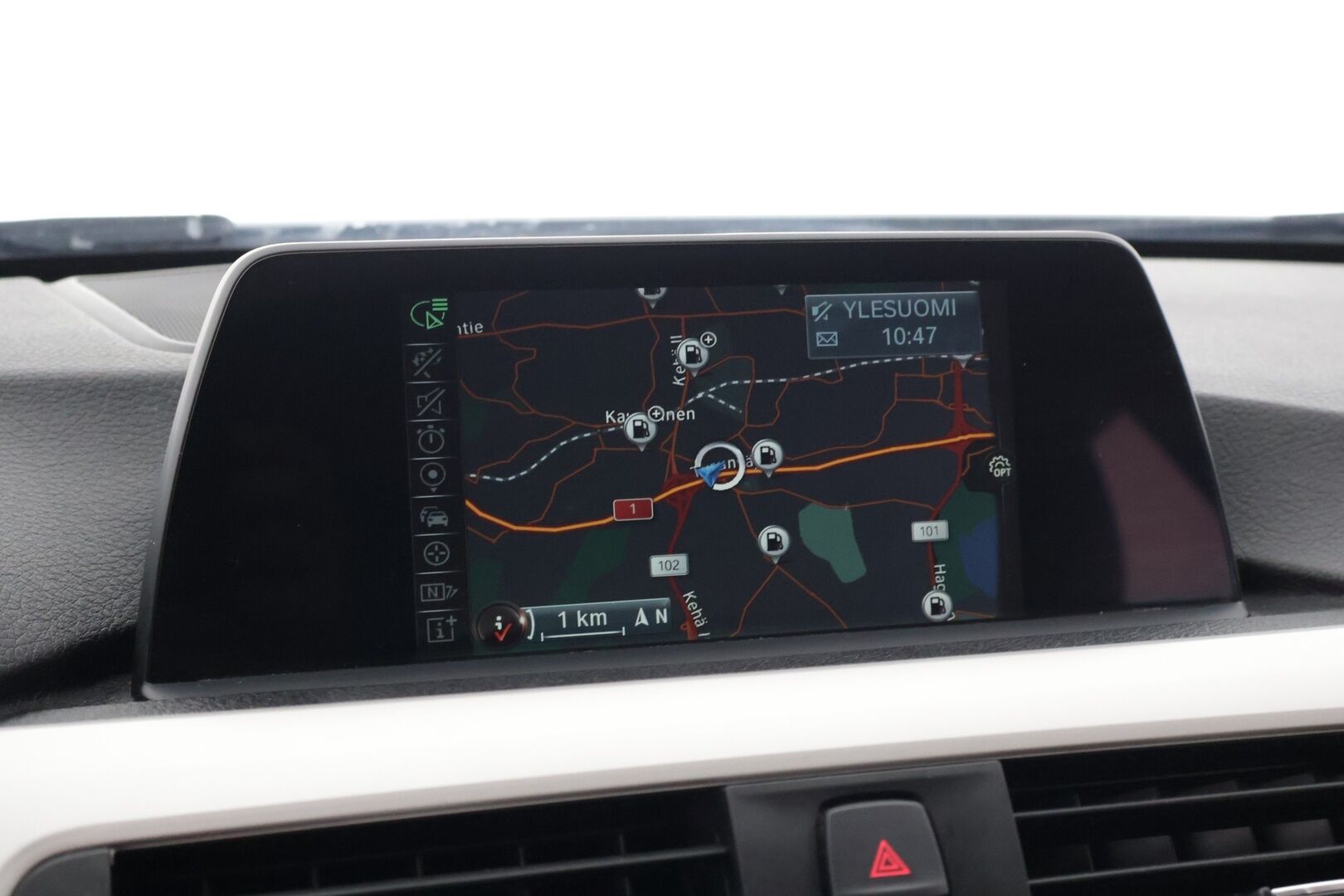 BMW 320 2016 F31 Touring 320d TwinPower Turbo * Hifi / LED / Keyless / P-Kamera / Navi * - * Kahdet renkaat / Särmä historia *