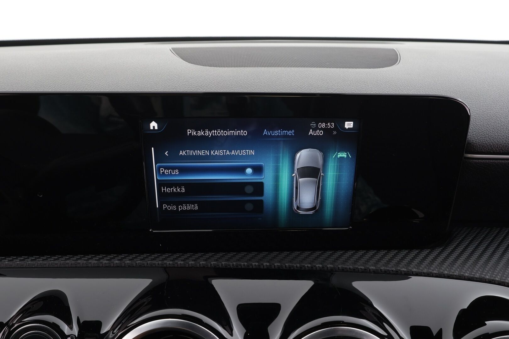 Mercedes-Benz A 2019 180 A Business Style * Suomi-auto / Webasto / Vakkari / P.kamera / LED / Puolinahat / Apple&Android * - Kahdet renkaat aluvanteilla - HULLU BLACKWEEK KORKOTARJOUS 2,49%