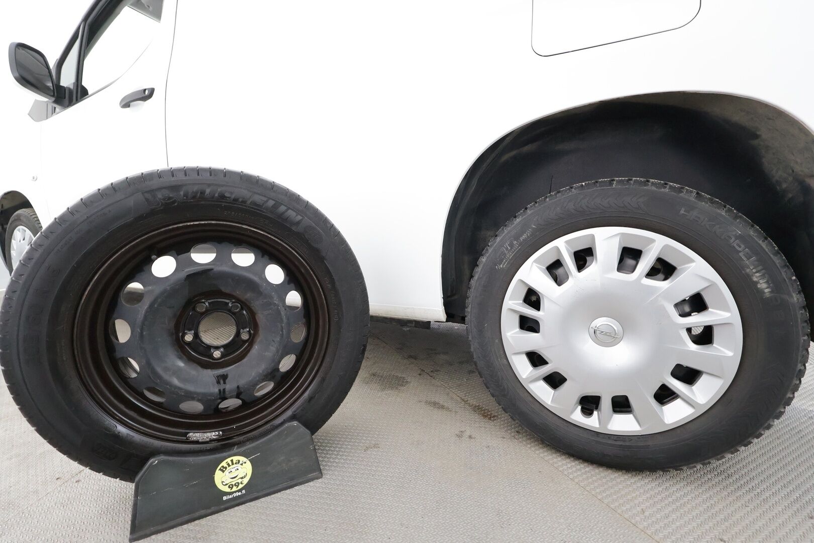 Opel Combo 2019 Cargo XL Enjoy 1,5 Diesel Turbo S/S 75 kW MT5 * Vakkari / Webasto / P.tutka / Apple&Android * - 1.OM Suomi-auto / Kahdet Renkaat / Merkkihuollot