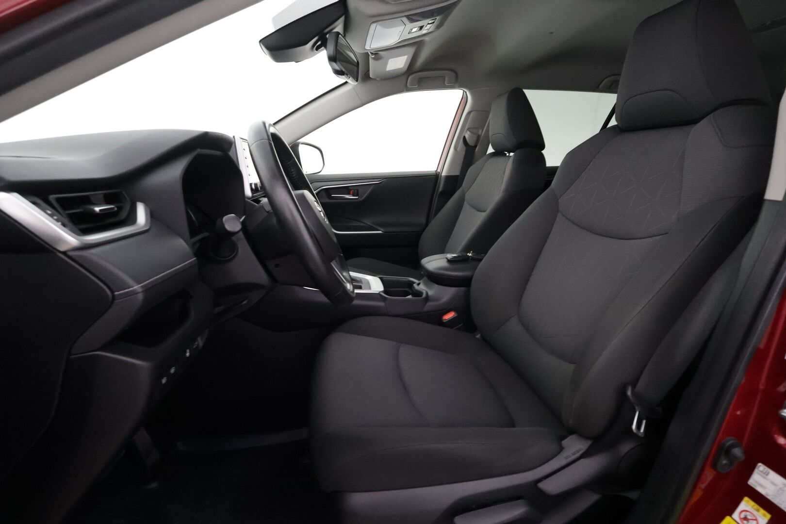 Toyota RAV4 2019 2,0 VVT-iE Active Multidrive S - | Koukku | ACC | LED | P.kamera | Navi | Kaistavahti | Keyless | Kahdet renkaat | Suomi-auto |