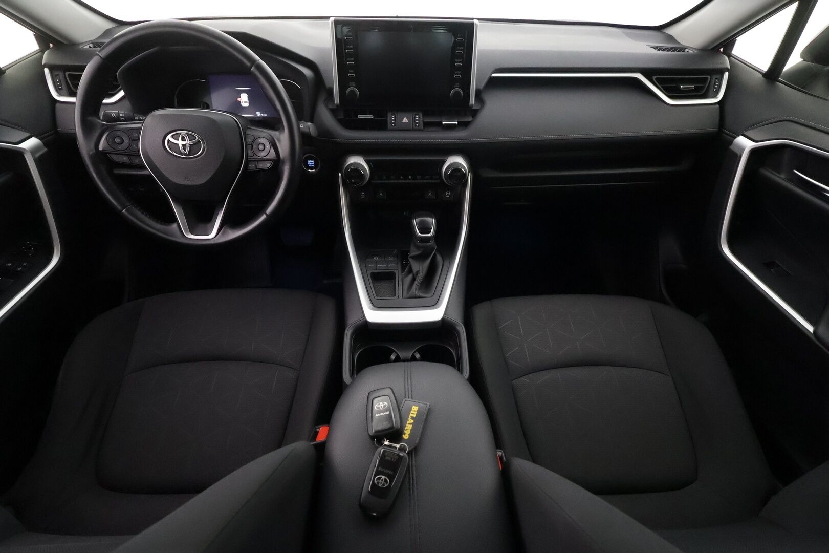 Toyota RAV4 2019 2,0 VVT-iE Active Multidrive S - | Koukku | ACC | LED | P.kamera | Navi | Kaistavahti | Keyless | Kahdet renkaat | Suomi-auto |