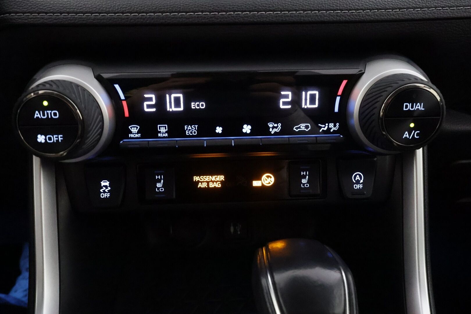 Toyota RAV4 2019 2,0 VVT-iE Active Multidrive S - | Koukku | ACC | LED | P.kamera | Navi | Kaistavahti | Keyless | Kahdet renkaat | Suomi-auto |