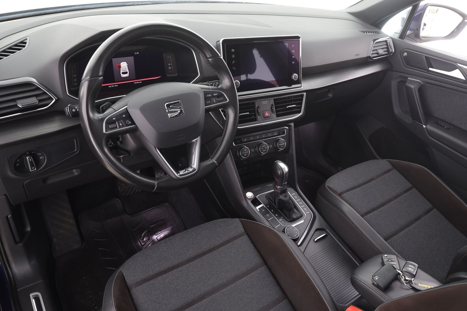 Seat Tarraco 2019 2,0 TDI 190 4DRIVE Xcellence Launch Premium DSG 7-P * Beats / Webasto / Koukku / ACC / LED / 360° / Panorama * - Suomi-auto / Kahdet renkaat 