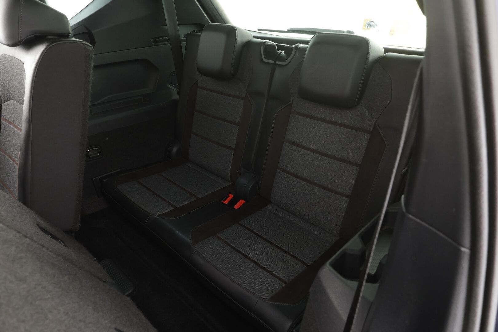 Seat Tarraco 2019 2,0 TDI 190 4DRIVE Xcellence Launch Premium DSG 7-P * Beats / Webasto / Koukku / ACC / LED / 360° / Panorama * - Suomi-auto / Kahdet renkaat 