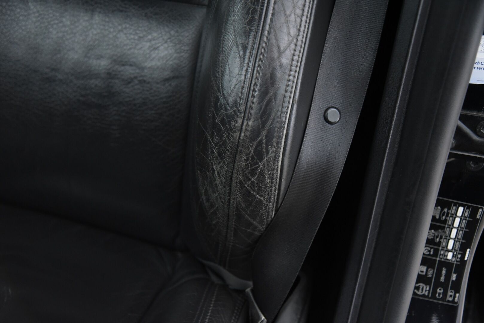 Volvo V60 2011 V60 Farmari 2,4 (AC) D5 Summum aut / Adapt. vak / Vetokoukku / Muistipenkki / YritysOutlet - Myydään vain yrityksille - HUIPPUVARUSTELTU HUIPPUHINTAAN!  Tämä auto myydään YritysOutlet -valikoimasta vain yritykselle