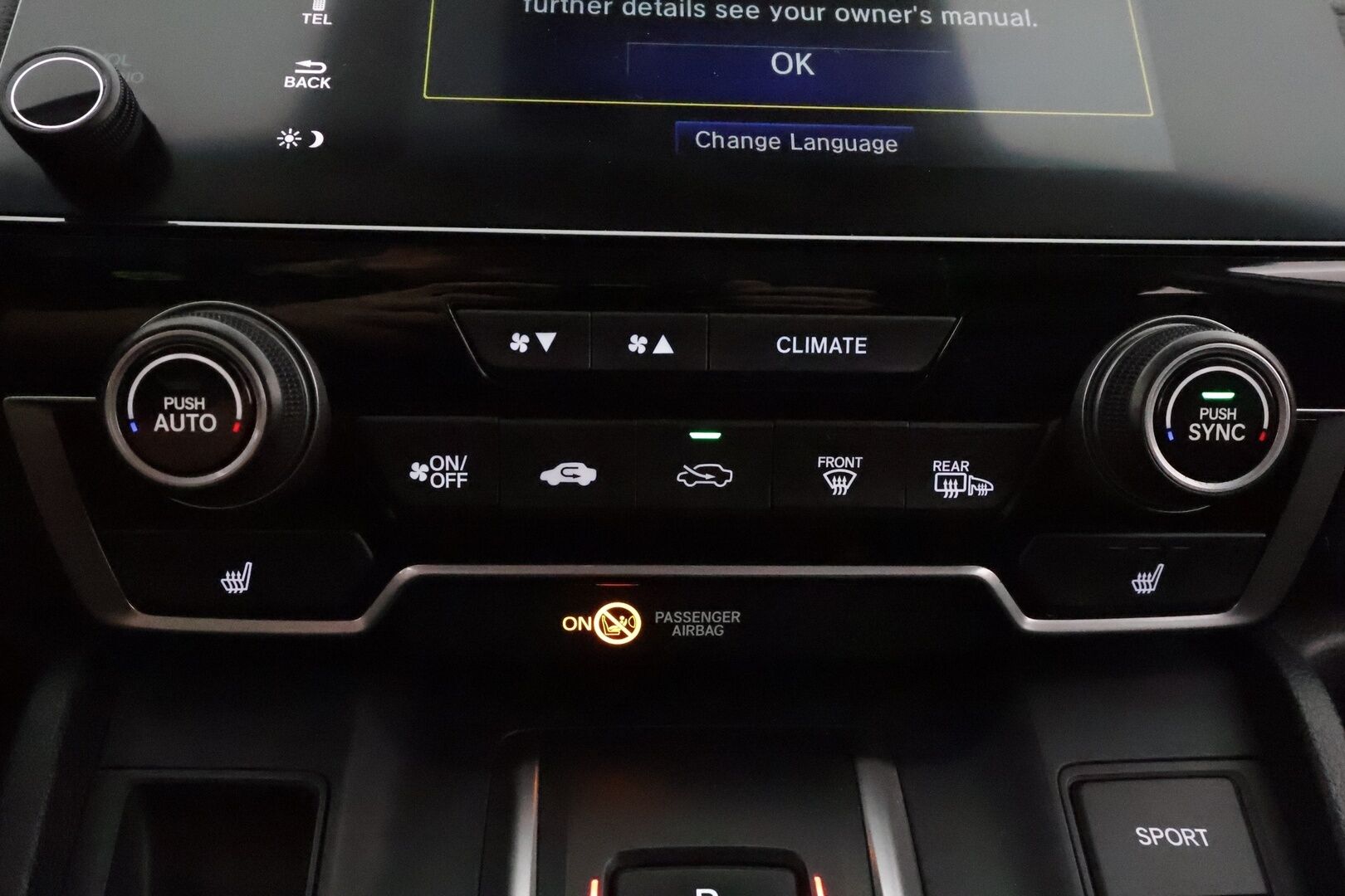 Honda CR-V 2019 Hybrid Elegance AWD AT *ACC / Kamera / KeylessGo / LED / Navi / Apple&Android* - 3,99 % KORKOTARJOUS TÄHÄN AUTOON 31.8. ASTI! - Suomi-auto / Kahdet OEM Vanteet 