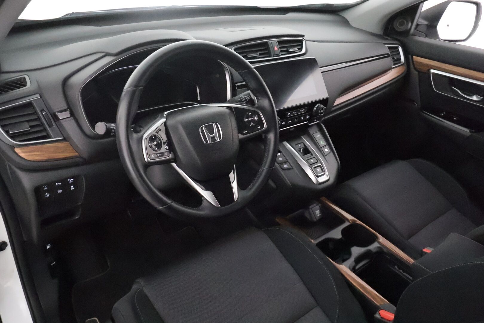 Honda CR-V 2019 Hybrid Elegance AWD AT *ACC / Kamera / KeylessGo / LED / Navi / Apple&Android* - 3,99 % KORKOTARJOUS TÄHÄN AUTOON 31.8. ASTI! - Suomi-auto / Kahdet OEM Vanteet 