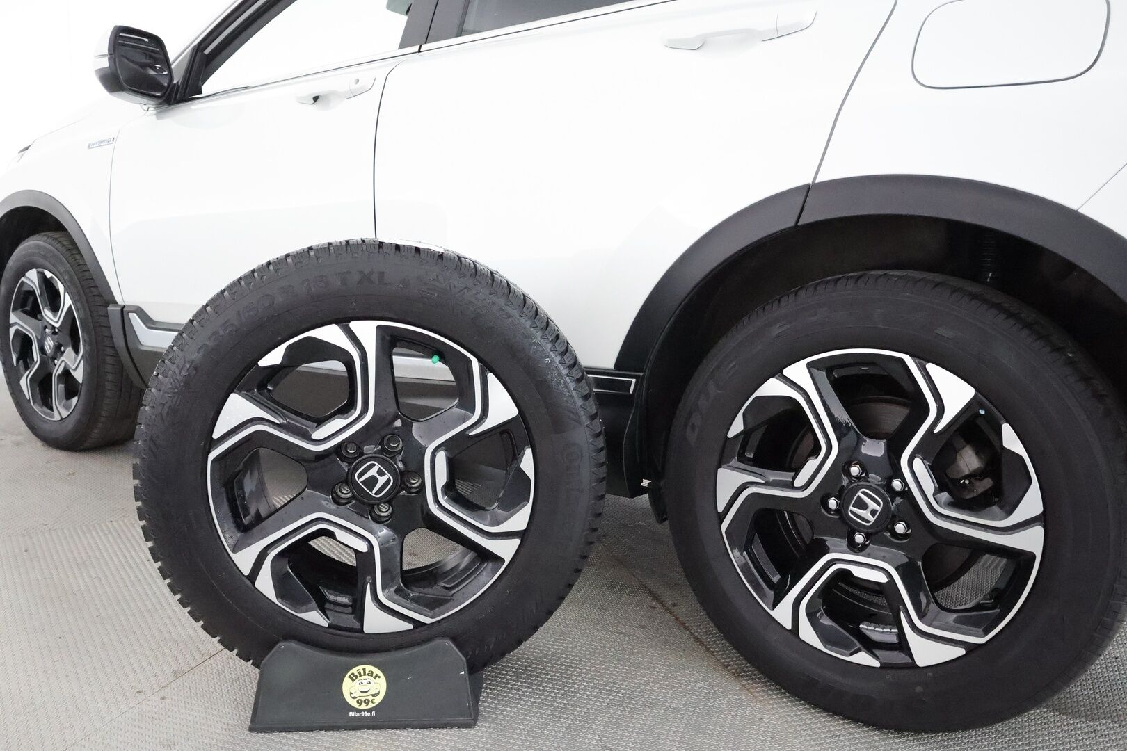 Honda CR-V 2019 Hybrid Elegance AWD AT *ACC / Kamera / KeylessGo / LED / Navi / Apple&Android* - KATSO KAMPANJAHINTA! / Suomi-auto / Kahdet OEM Vanteet / Fiksusti huollettu