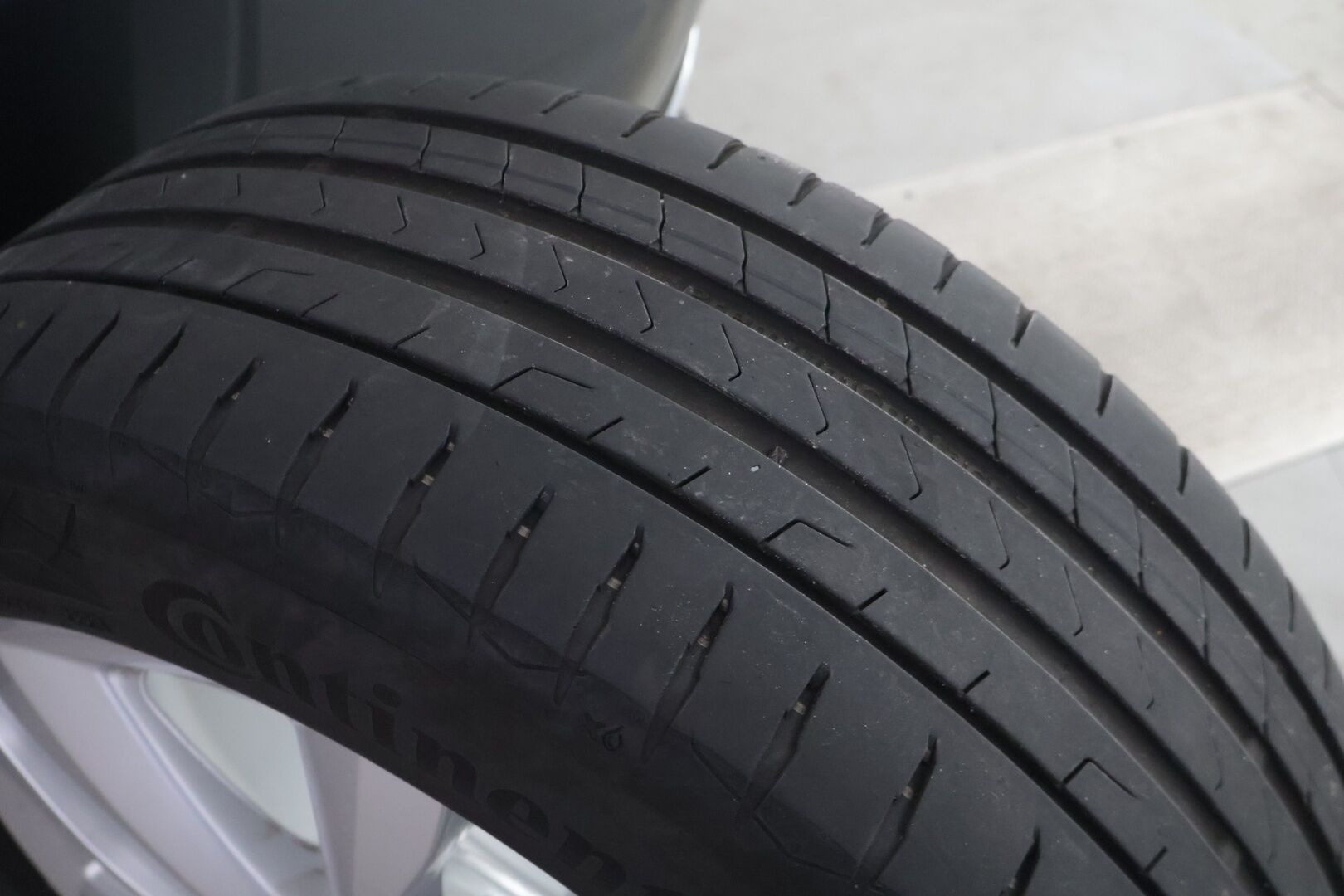 Mercedes-Benz C 2019 200 4Matic T A Business Avantgarde ** Lohko+sisäp / Facelift! / Multibeam LED / Vetokoukku / P.kamera / Sporttipenkit ** - Osta itsellesi tilava ja taloudellinen juuri merkkihuollettu C-sarjan Mercedes vetokoukulla, lohkolämmittimellä ja kahdella hyvällä rengassarjalla! 