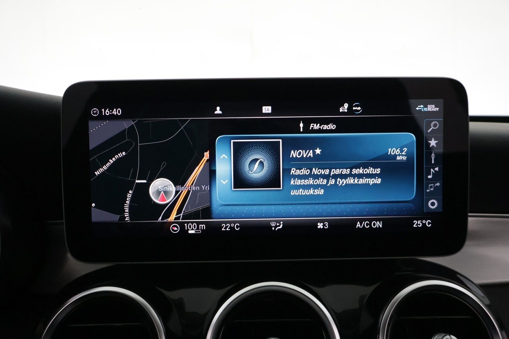 Mercedes-Benz C 2019 200 4Matic T A Business Avantgarde ** Lohko+sisäp / Facelift! / Multibeam LED / Vetokoukku / P.kamera / Sporttipenkit ** - Osta itsellesi tilava ja taloudellinen juuri merkkihuollettu C-sarjan Mercedes vetokoukulla, lohkolämmittimellä ja kahdella hyvällä rengassarjalla! 