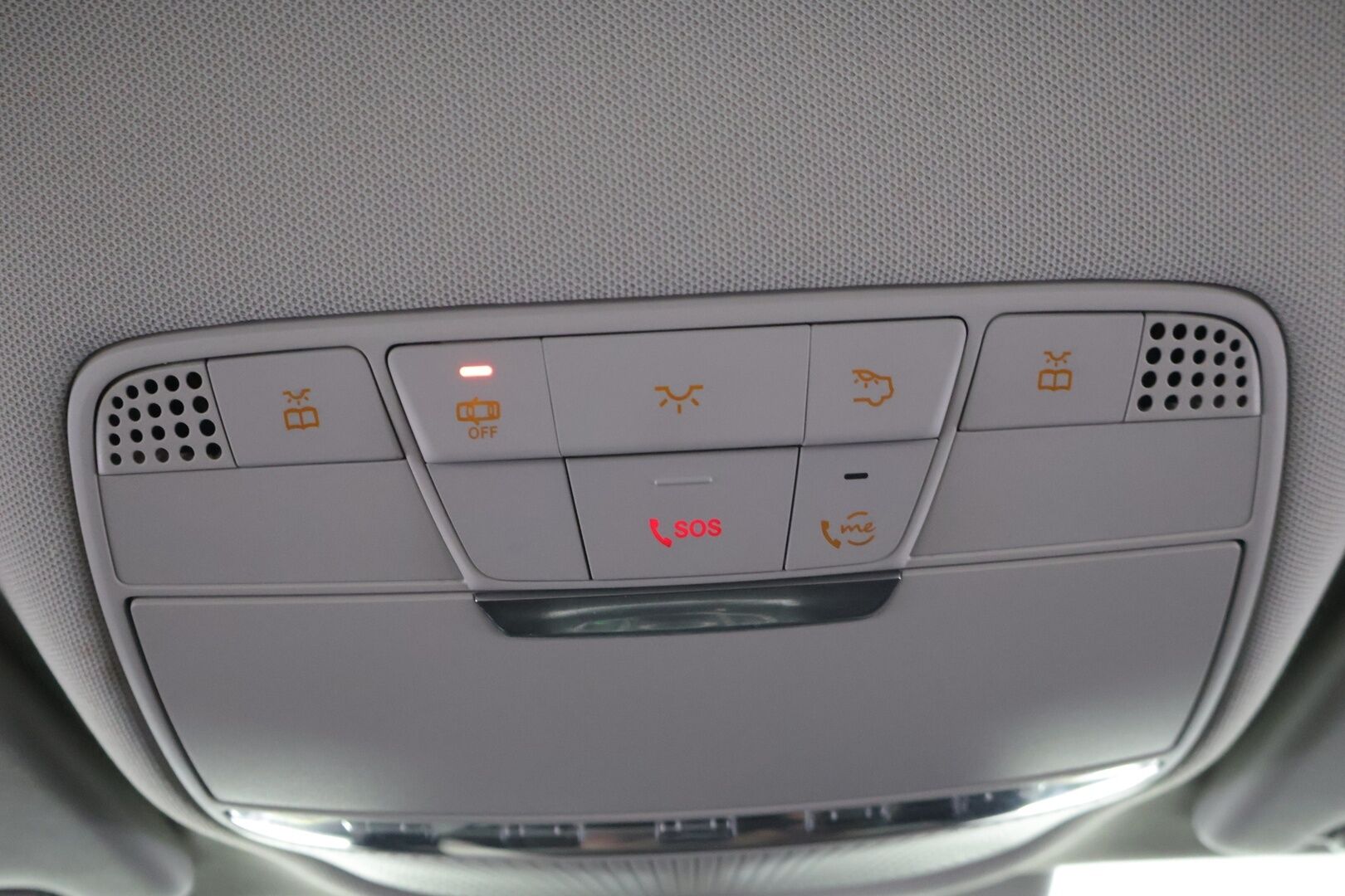 Mercedes-Benz C 2019 200 4Matic T A Business Avantgarde ** Lohko+sisäp / Facelift! / Multibeam LED / Vetokoukku / P.kamera / Sporttipenkit ** - Osta itsellesi tilava ja taloudellinen juuri merkkihuollettu C-sarjan Mercedes vetokoukulla, lohkolämmittimellä ja kahdella hyvällä rengassarjalla! 