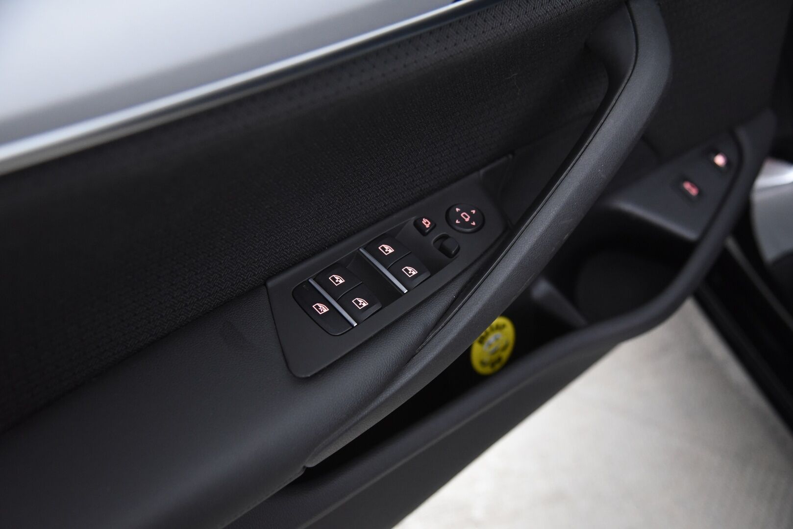 BMW 530 2019 G30 Sedan 530e A Charged Edition * 2.Om Suomiauto / P-Kamera / Prof.Navi / Ratinlämm. / Digimittari / Huippusiisti! * - Huollettu 10/25! / 2x Renkaat vanteineen!