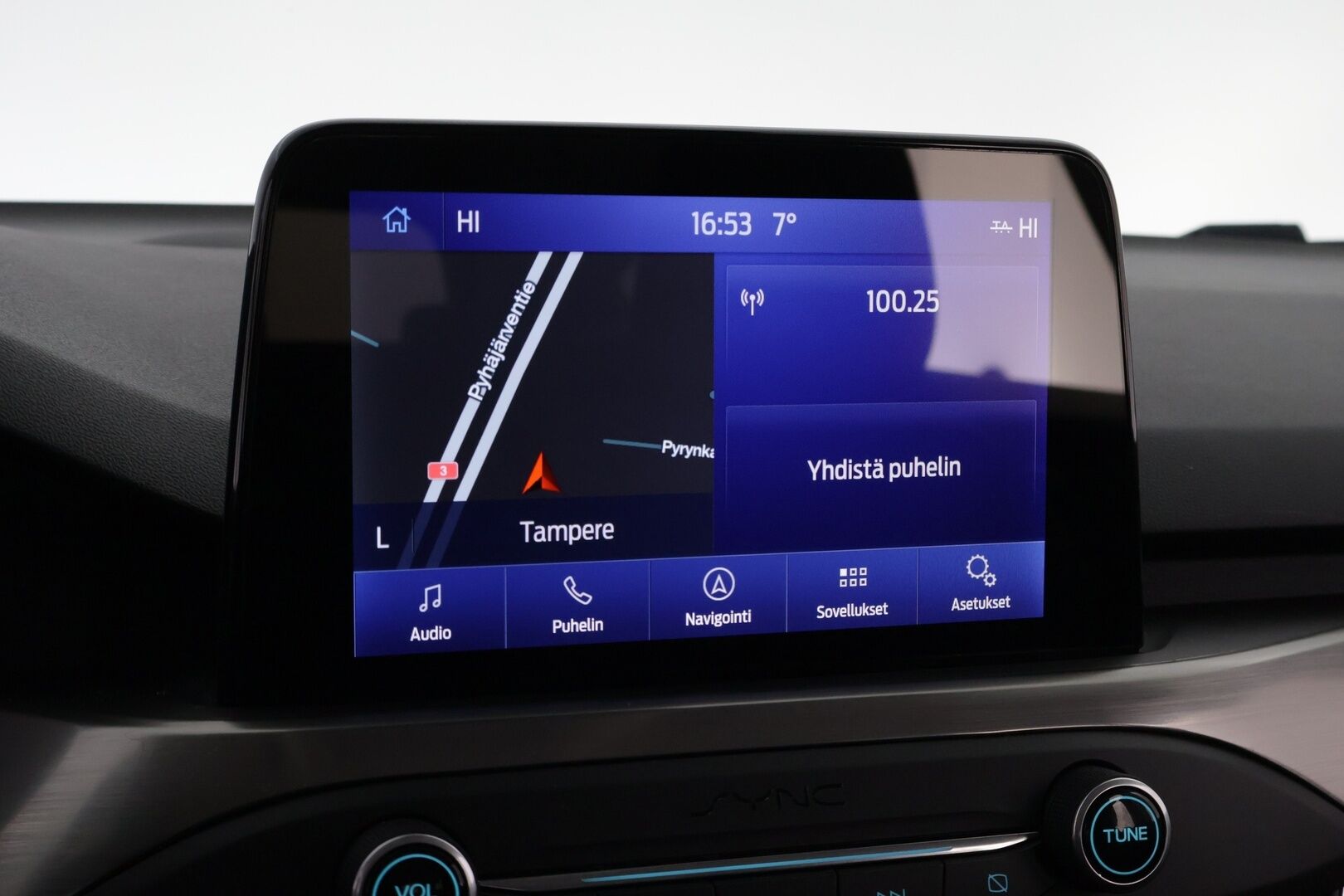 Ford Focus 2019 1,0 EcoBoost 125hv A8 Titanium Wagon * Webasto / Bang&Olufsen / Adapt.Vakkari / Navi / Adapt.LED / Kaistavahti - Suomiauto / 2x Renkaat aluvantein / Jakopää Ketjulla / Supervarusteet!