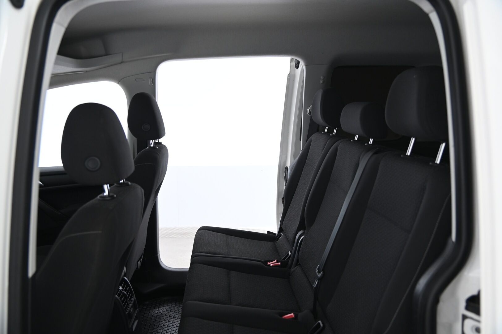 Volkswagen Caddy 2019 Trendline 2,0TDI 75 kW 5-Paik. - Webasto | Koukku | Vakkari | Bluetooth | 2x renkaat&vanteet | Suomi-auto