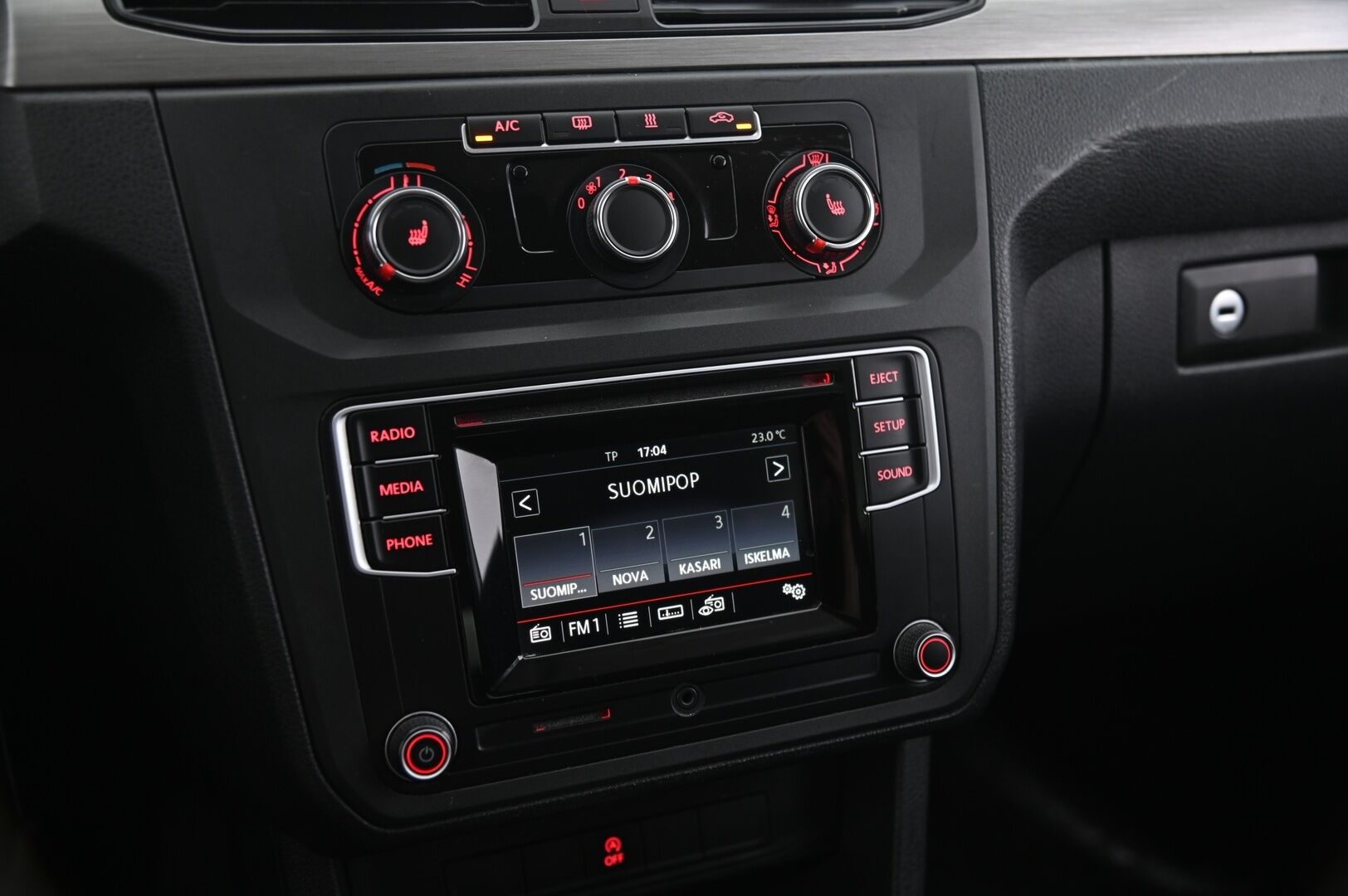 Volkswagen Caddy 2019 Trendline 2,0TDI 75 kW 5-Paik. - Webasto | Koukku | Vakkari | Bluetooth | 2x renkaat&vanteet | Suomi-auto