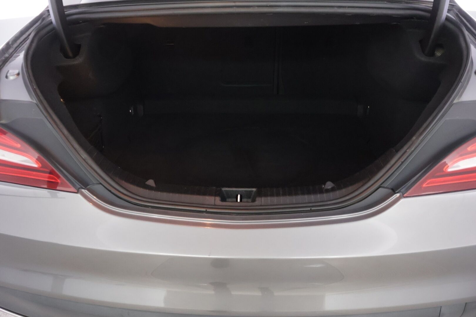Mercedes-Benz CLA 2019 180 A Star Edition - * Vakionopeudensäädin | P-Kamera | Lohko + SisäP | Bluetooth | LED | 2x Alut *