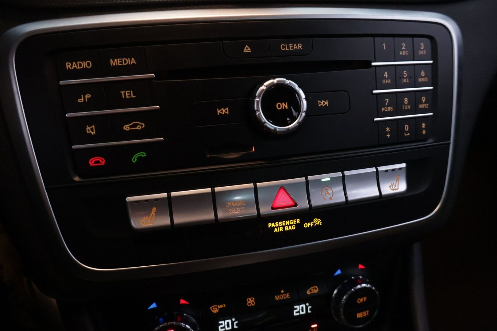 Mercedes-Benz CLA 2019 180 A Star Edition - * Vakionopeudensäädin | P-Kamera | Lohko + SisäP | Bluetooth | LED | 2x Alut *
