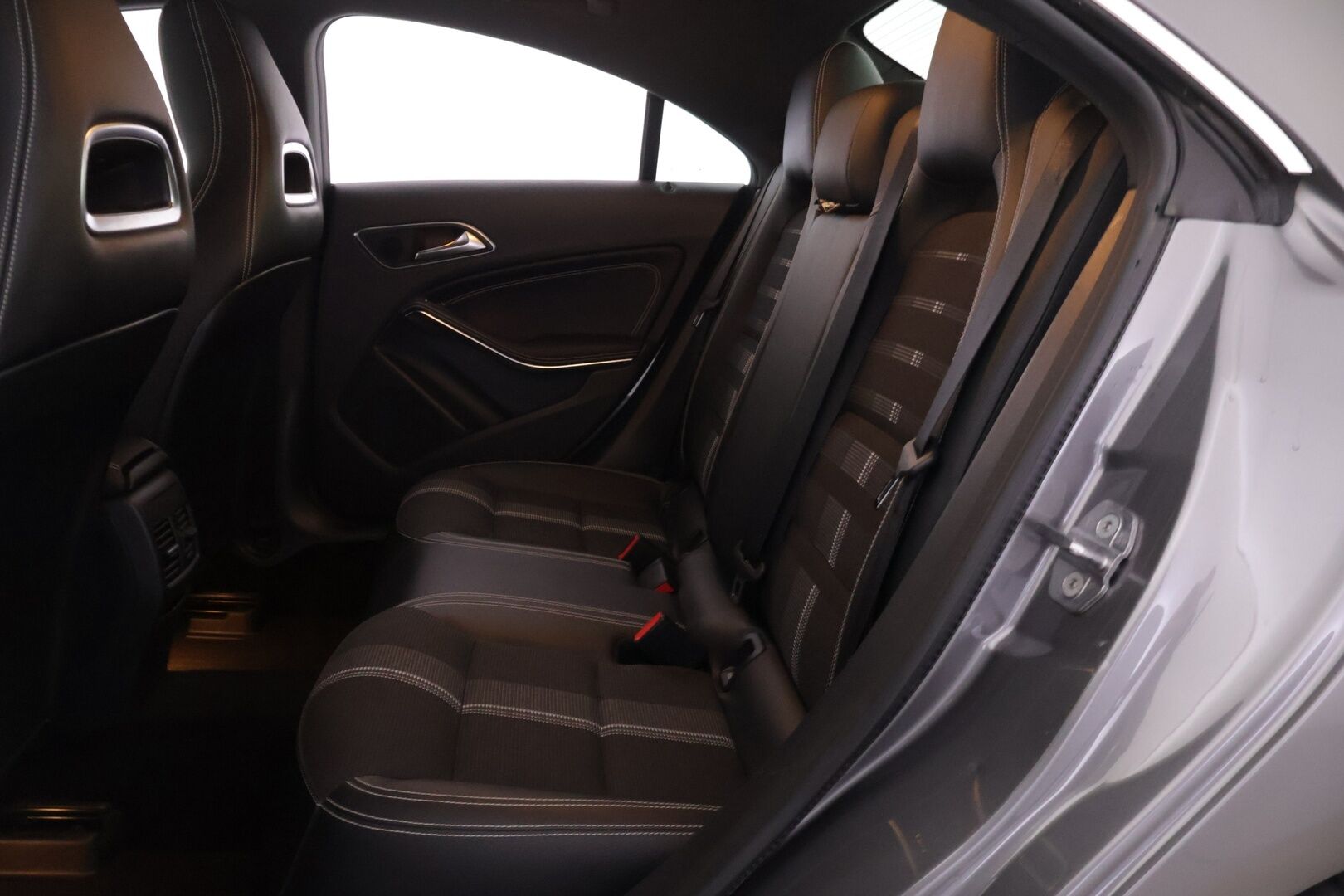 Mercedes-Benz CLA 2019 180 A Star Edition - * Vakionopeudensäädin | P-Kamera | Lohko + SisäP | Bluetooth | LED | 2x Alut *